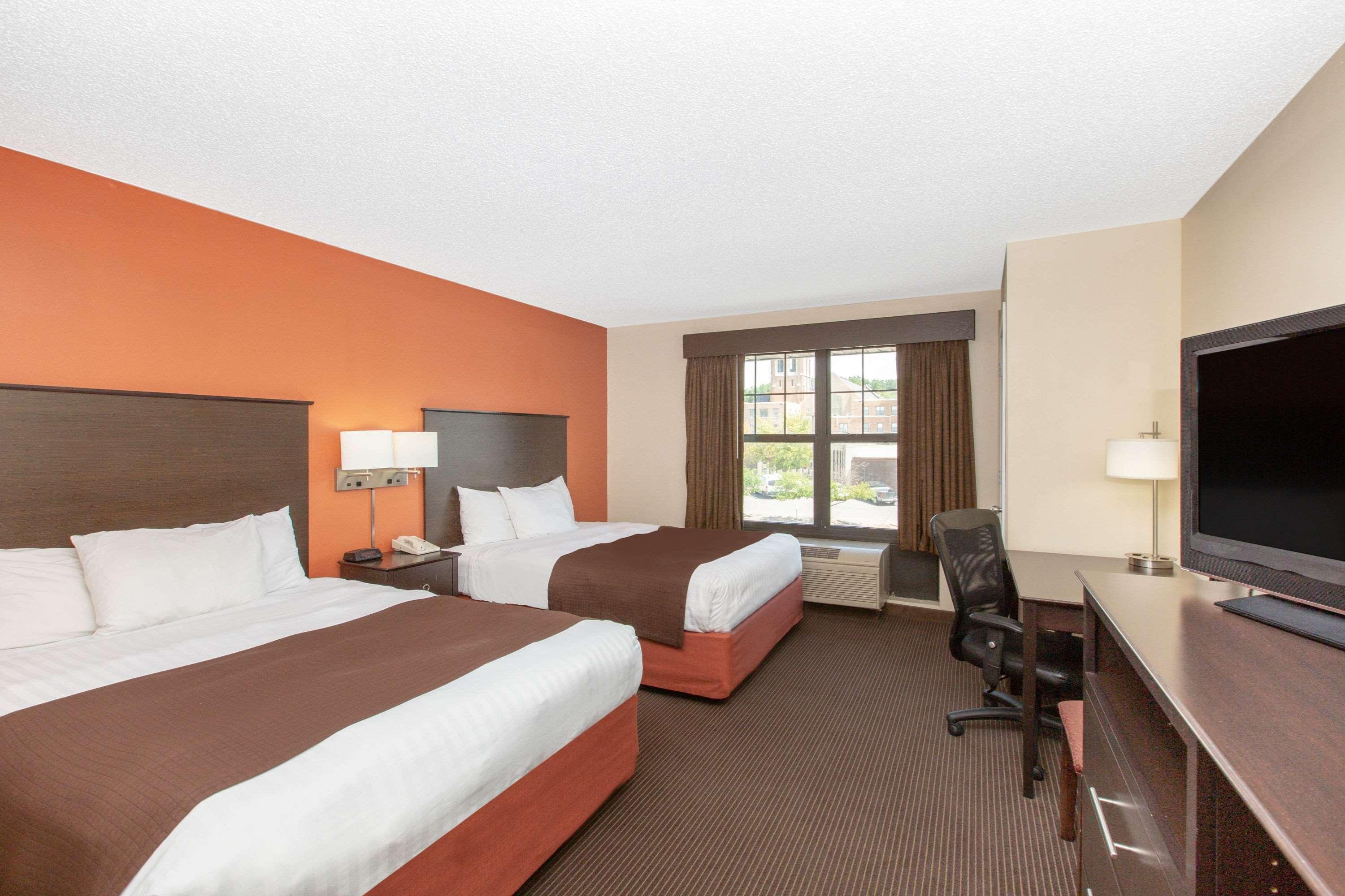 Americinn By Wyndham Ottumwa Eksteriør billede